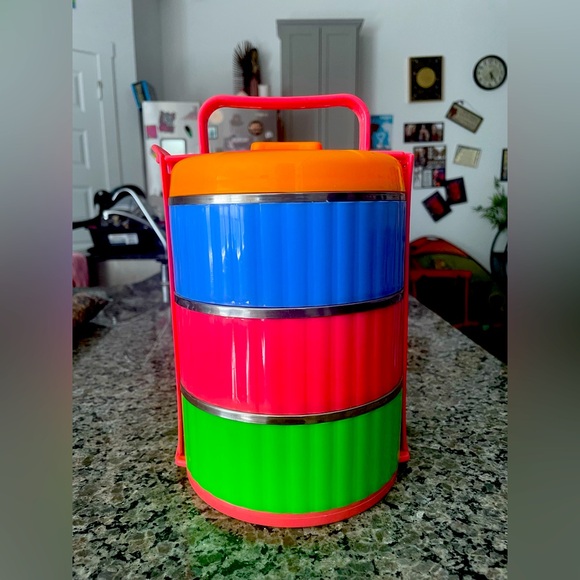 Other - Stackable bowls with handle - very cute.